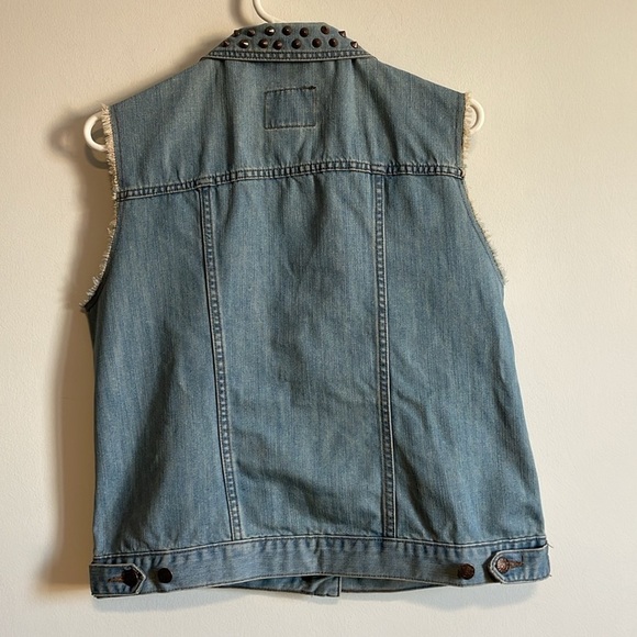 Edgy Studded Denim Vest LG Rock & Republic Blue Grunge Punk Alt Costume Street - Picture 9 of 16